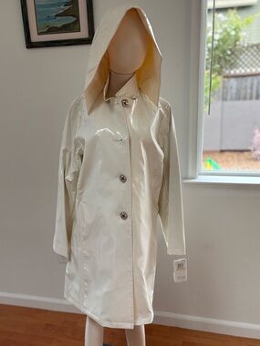 Jane Post Cream Gloss Hooded Trench Coat